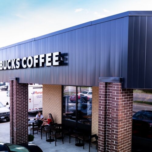 A7108357 - 1350 Colbourne St. (Sarnia Starbucks)